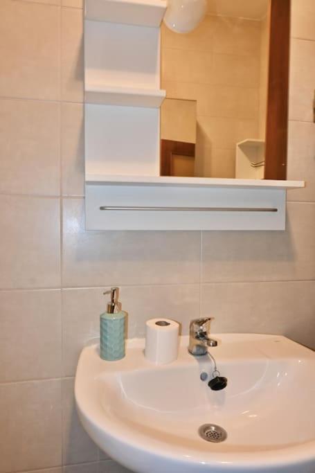 For You Rentals Encantador Apartamento Temporal Madrid Centro Vld13 Esterno foto