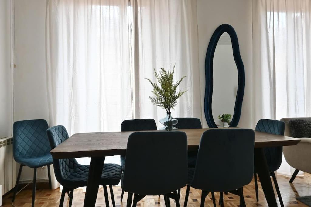 For You Rentals Encantador Apartamento Temporal Madrid Centro Vld13 Esterno foto